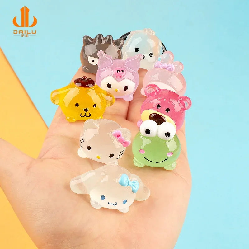 5pcs Luminous Mini Sanrio Microlandscape Miniature Hello Kitty Figurines Fairy Garden Accessories Home Decor Glow in The Dark